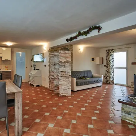 Mottarone By Interhome Daire Laveno-Mombello